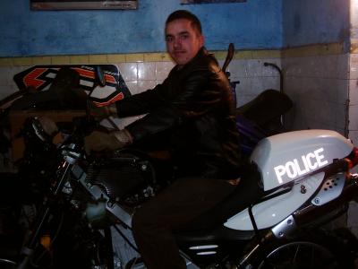 c'est moi cette moto de mon père